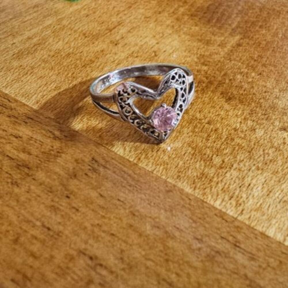 925 Silver Filigree Open Heart Pink Glass Stone, Size 6.5